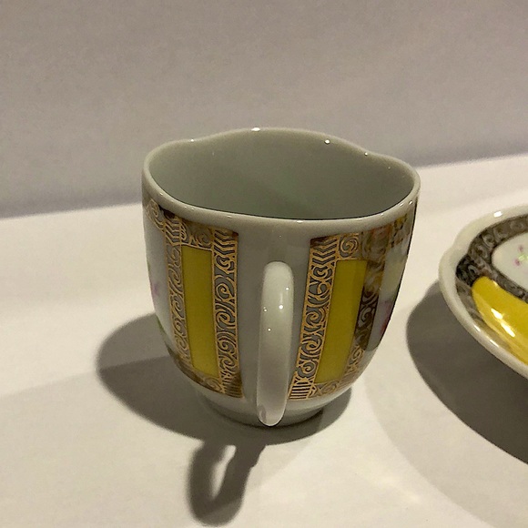 💛VINTAGE AVON CUP & SAUCER💛 - Picture 4 of 6